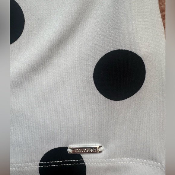 Women’s Calvin Klein Polka Dot Sleeveless Top. - Picture 4 of 4